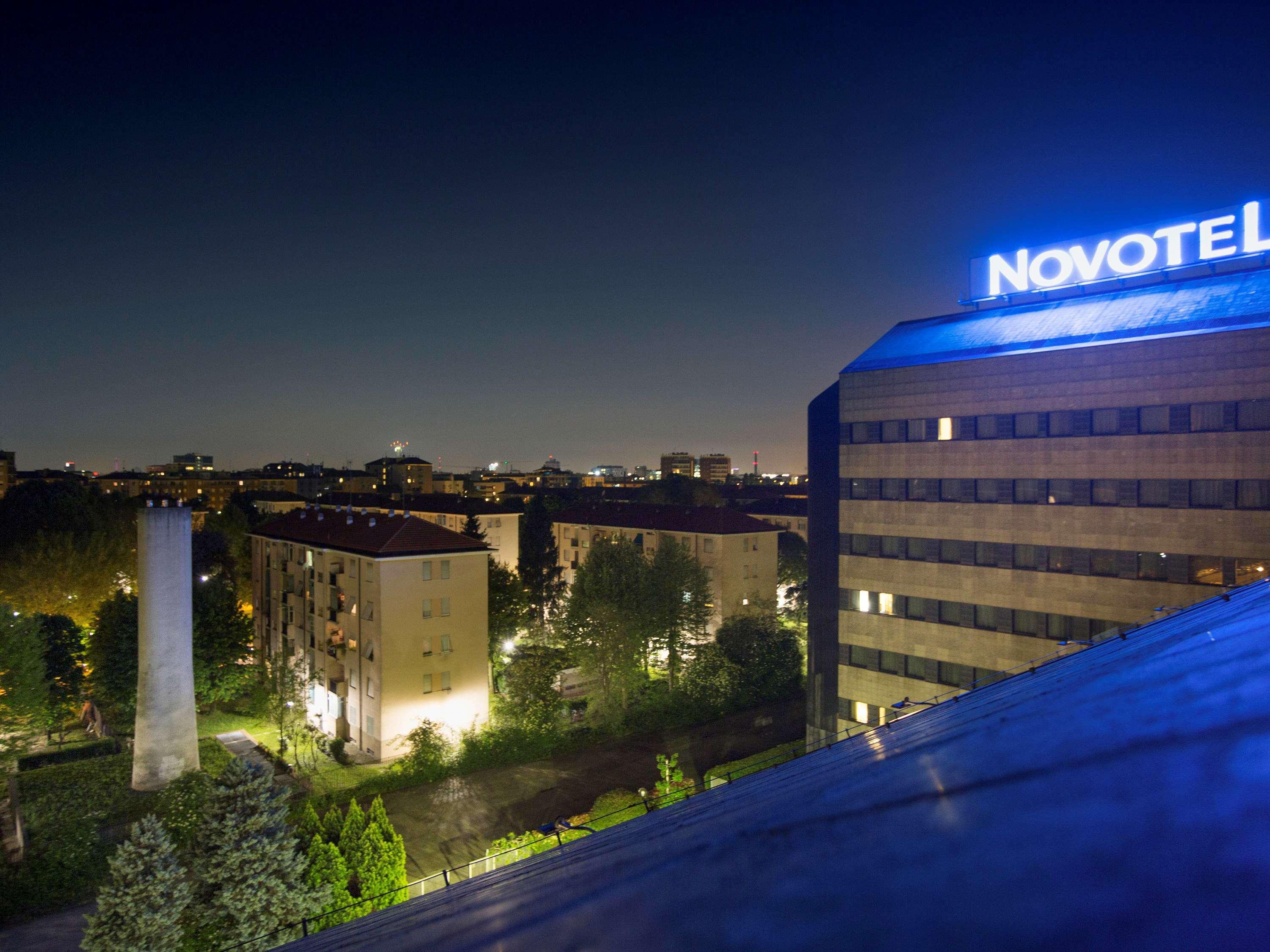 Novotel Milano Nord Ca' Granda Экстерьер фото